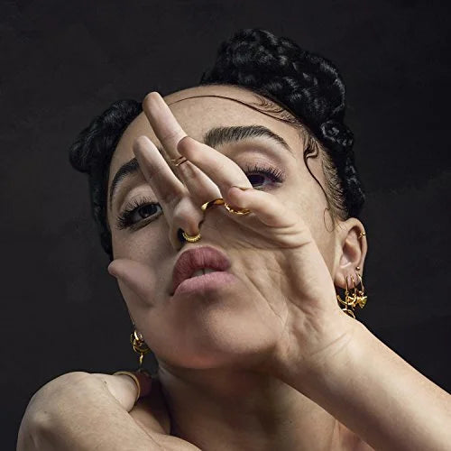 M3LL155X- FKA Twigs